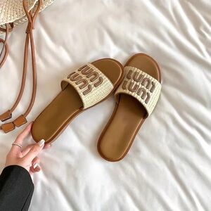 Elegant Cream Slide Slippers
